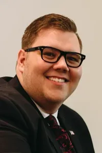 Headshot of Lee Stahley