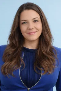 Headshot of Rachel Suh