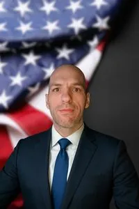Headshot of Matthew Winterhawk