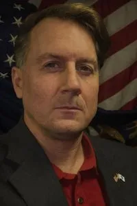 Headshot of Evan Space