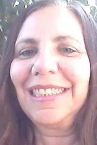 Headshot of Jennifer Qualteri