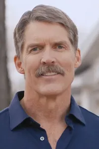 Headshot of  Eric Hovde