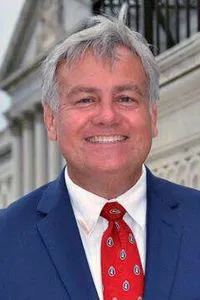 Headshot of Dave Wallace