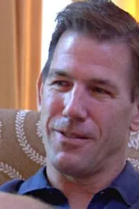 Headshot of Thomas Ravenel