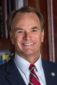 Headshot of Steve Toth